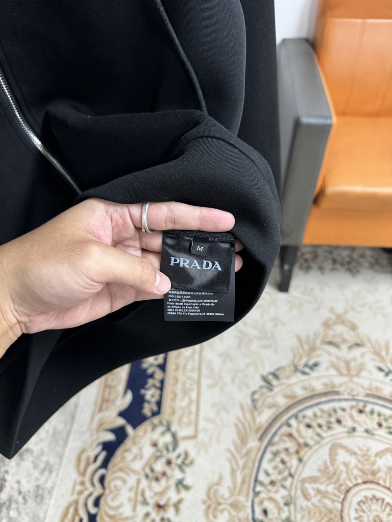 Pra*a outwear